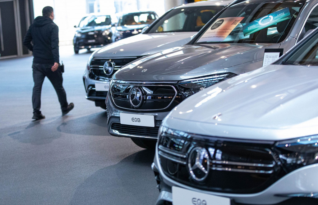 Prodaja Mercedesa opala za 16 odsto, problemi u lancu snabdevanja