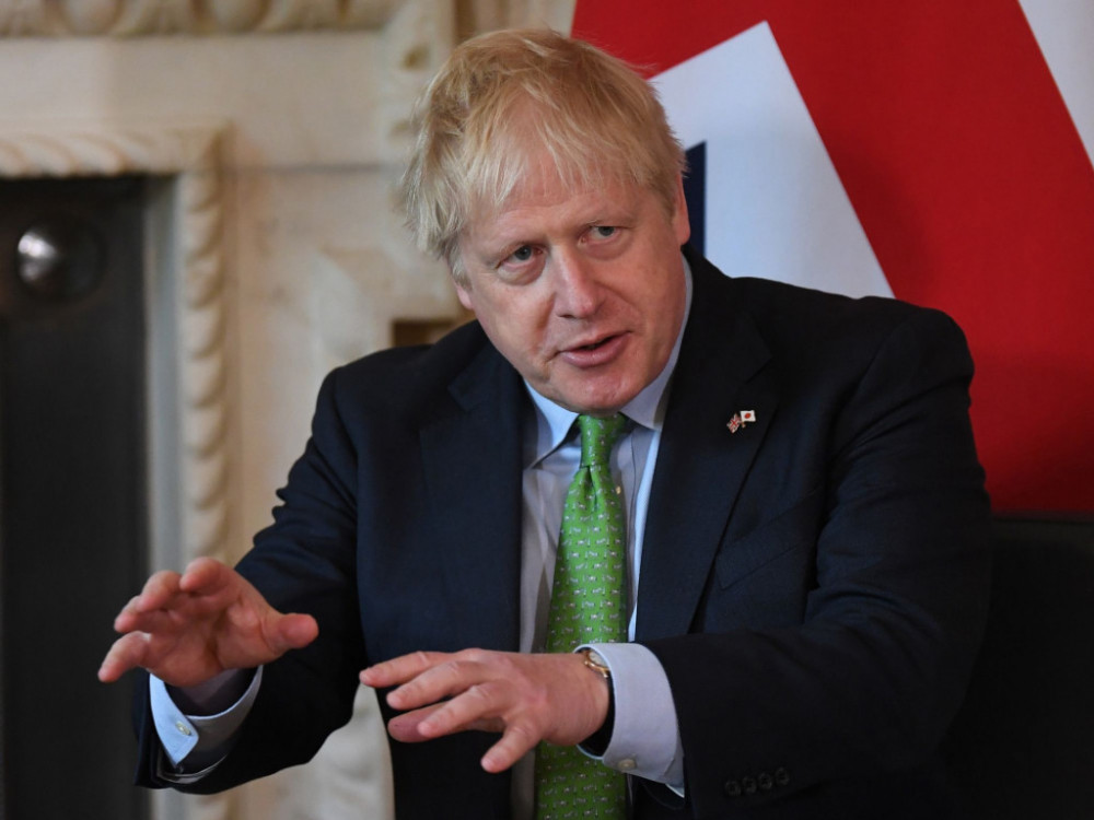 Borisu Johnsonu izglasano poverenje, ali je upitan ostanak na vlasti
