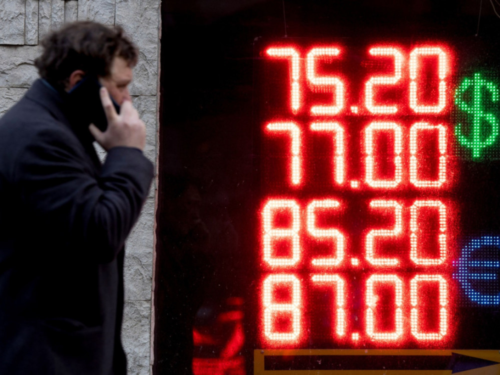 Evro bi nakon 20 godina mogao da se izjednači sa dolarom