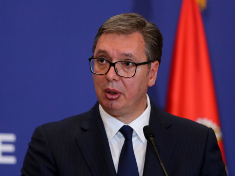 Vučić: Srbija razmatra da preuzme većinsku kontrolu nad NIS-om