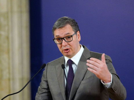 Vučić: Srbija dobija milijardu dolara od UAE po povoljnim uslovima
