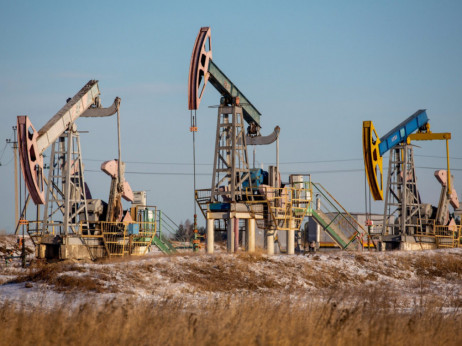 Cena nafte u blagom padu zbog signala slabe potražnje