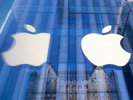 Apple će povećati plate američkim radnicima za 10 odsto zbog inflacije