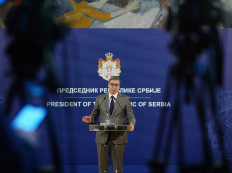 Vučić položio zakletvu za drugi mandat, najavio bavljenje sankcijama