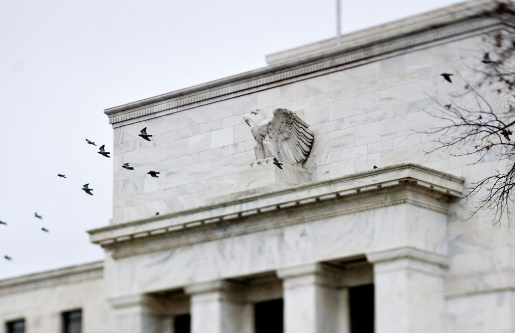 Fed: Znatni inflatorni rizici mogu da dovedu do novih podizanja kamata