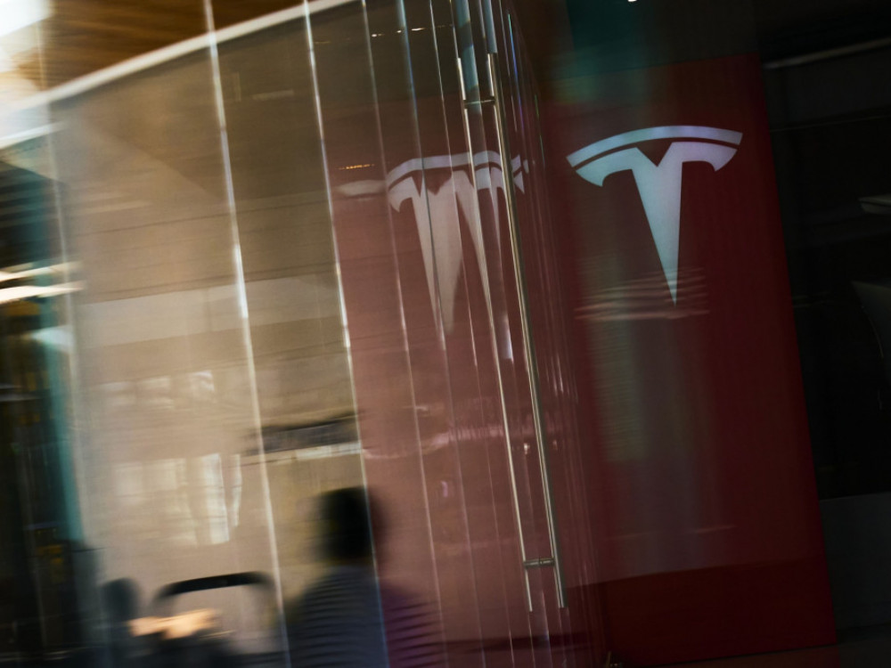 Tesla nastavlja da snižava cene uprkos manjoj profitabilnosti