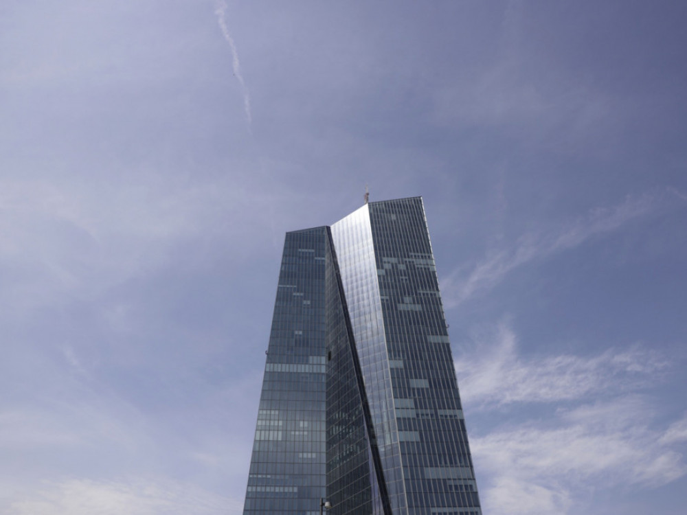 ECB mora da resetuje monetarnu politiku: Urednici Bloomberga