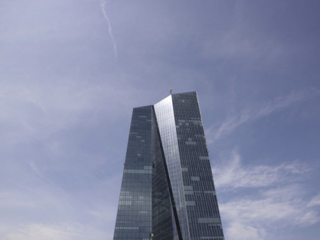 ECB mora da resetuje monetarnu politiku: Urednici Bloomberga