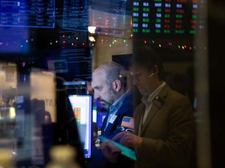 Wall Street završio sa dobicima, Fed kaže da je recesija moguća