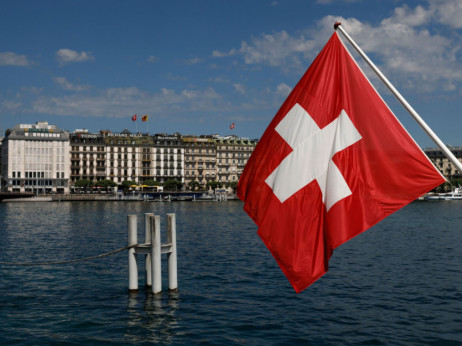 Švajcarska neočekivano podigla kamatnu stopu za 50 baznih poena