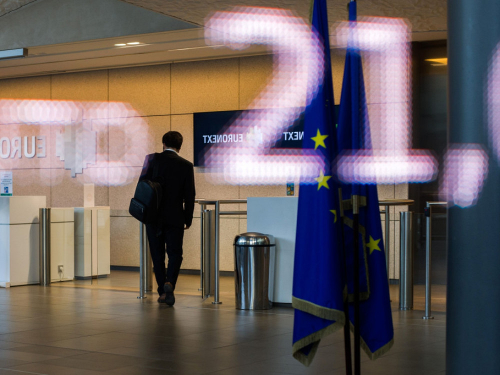 Bridgewater udvostručio šortovanje u Evropi na 10,5$ miliona