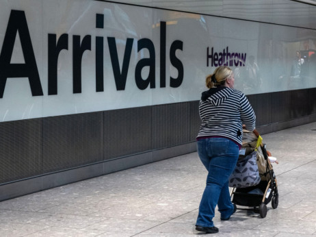 Britanska vlada ubrzava bezbednosne provere za nove zaposlene na aerodromima