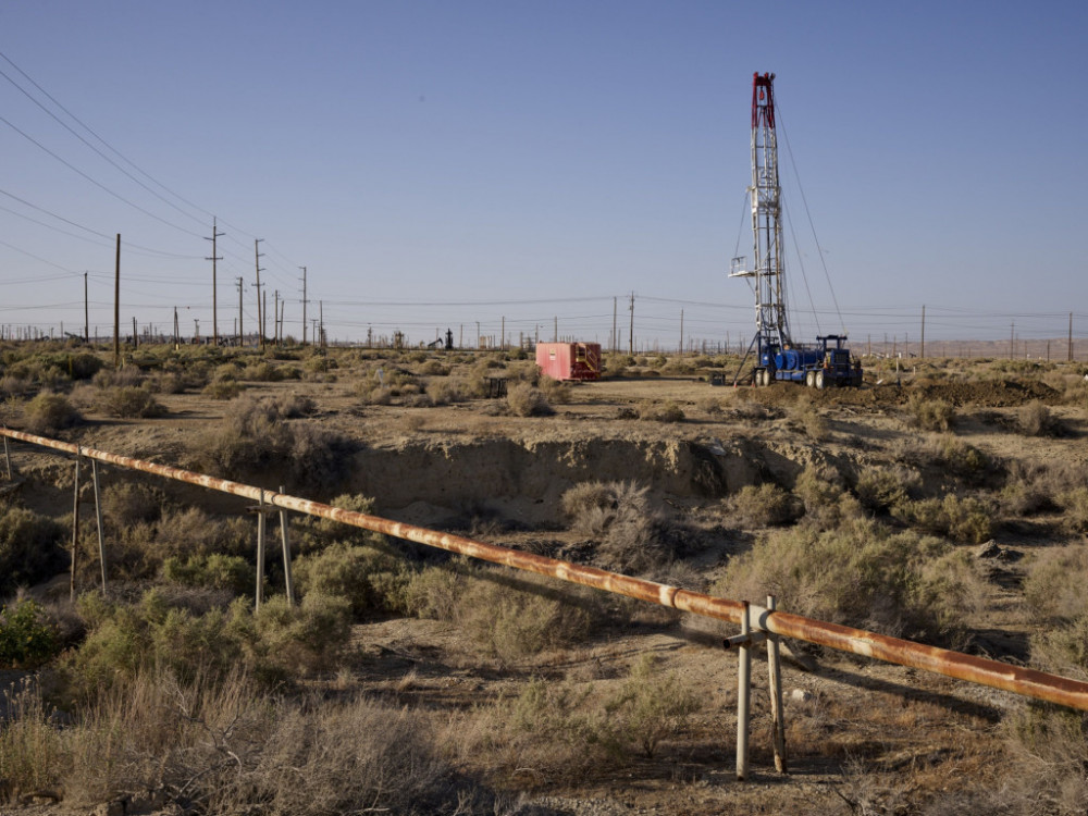 Cene nafte padaju usled straha od sporijeg privrednog rasta