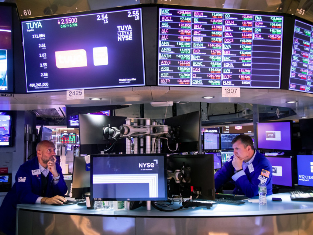 Akcije u SAD u crvenom, prinosi rasli