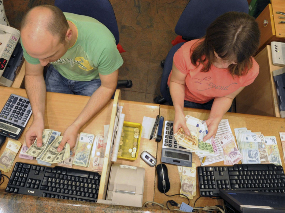 Platni razredi kasne deceniju, Iskra poligon za vežbu