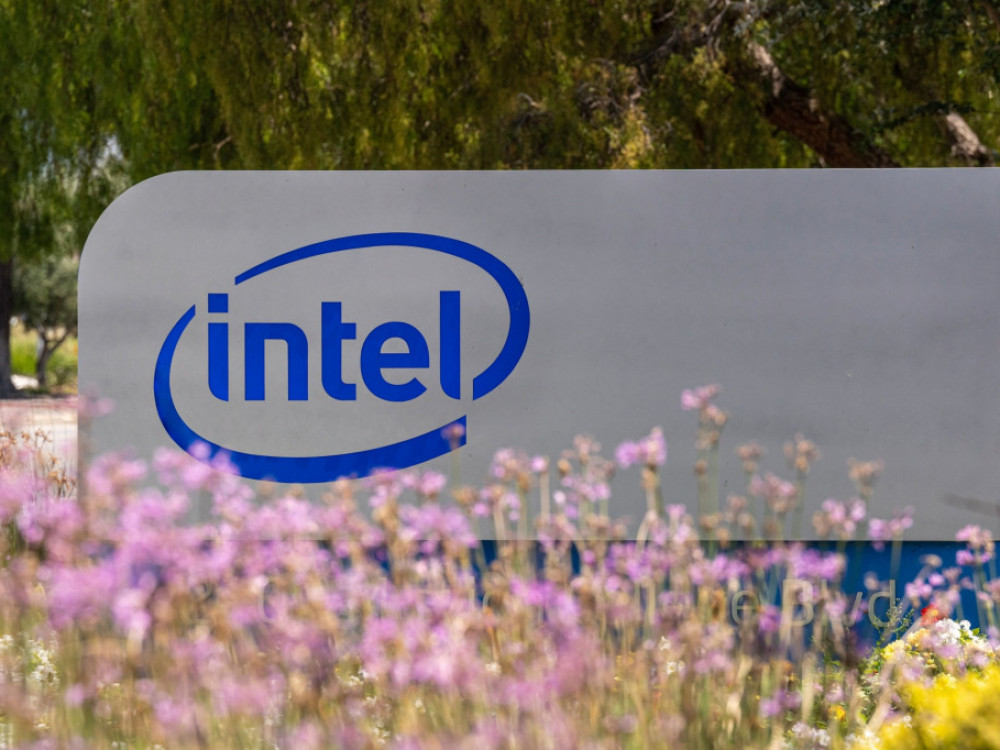 Intelov Gelsinger kaže da akcije zaslužuju trenutni pad