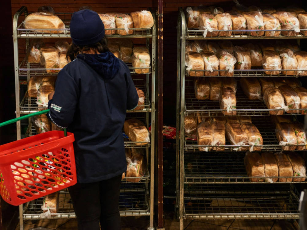 Raste rizik od nemira, socijalna davanja izazov za Srbiju