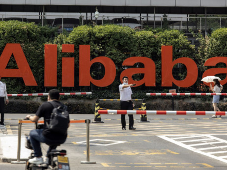 Kineska vlada preuzima zlatne akcije Alibabe i Tencenta