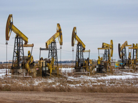 Nafta beleži još jedan skok, globalna ponuda se smanjuje