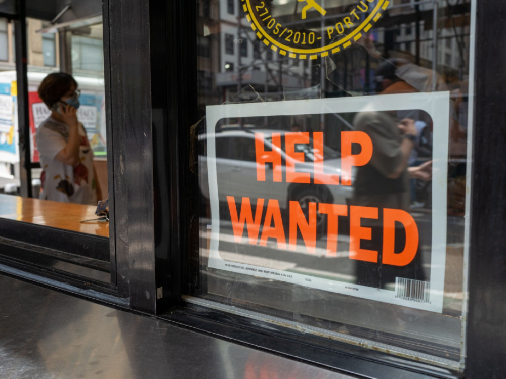 Rast otvorenih radnih mesta u SAD zadaje glavobolje predsedniku Feda