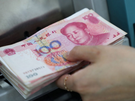 Kina ubrizgava gotovinu uoči praznika Zlatne nedelje