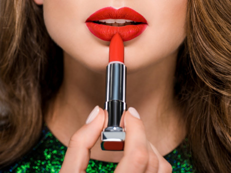Lipstick indeks se vraća i miriše bolje nego ikada