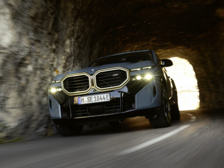 Luksuzna vozila pomogla BMW-u da odbrani profitne marže