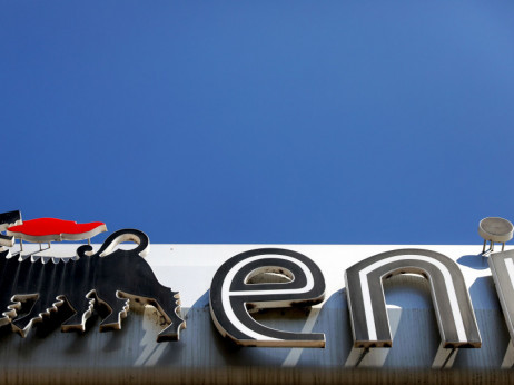 Profit Enija pao je sa cenama nafte, ali je i ipak bolji od očekivane