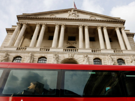BoE prebacuje fokus na borbu sa inflacijom