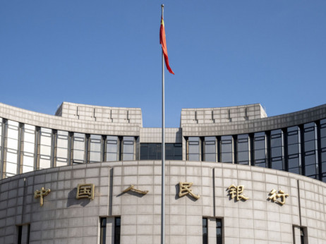 Kina dodaje gotovinu u sistem da bi smirila tržišta