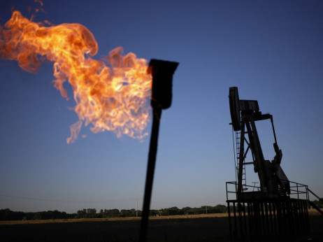 IEA: Cene nafte mogle bi da porastu sledeće godine jer ruski izvoz tone