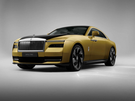 Rolls-Royce predstavio Spectre, svoj prvi električni automobil