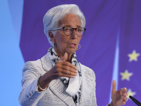 Lagarde: Kamatne stope će rasti, možda ograniče rast privrede
