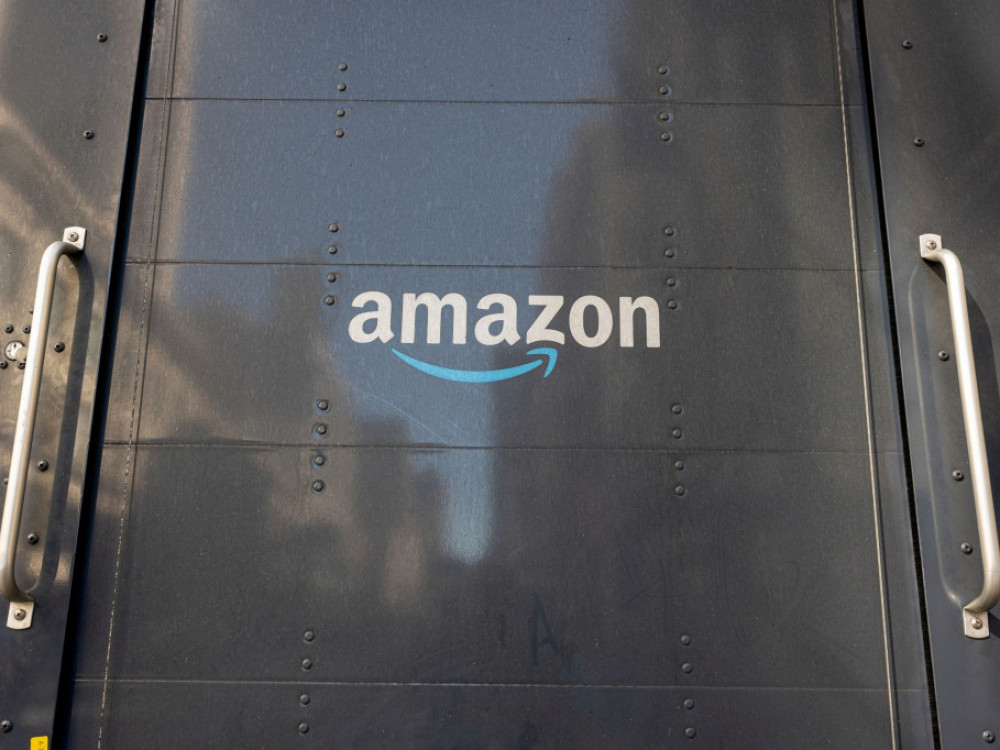 Tržišna vrednost Amazona pala ispod bilion dolara prvi put od 2020.