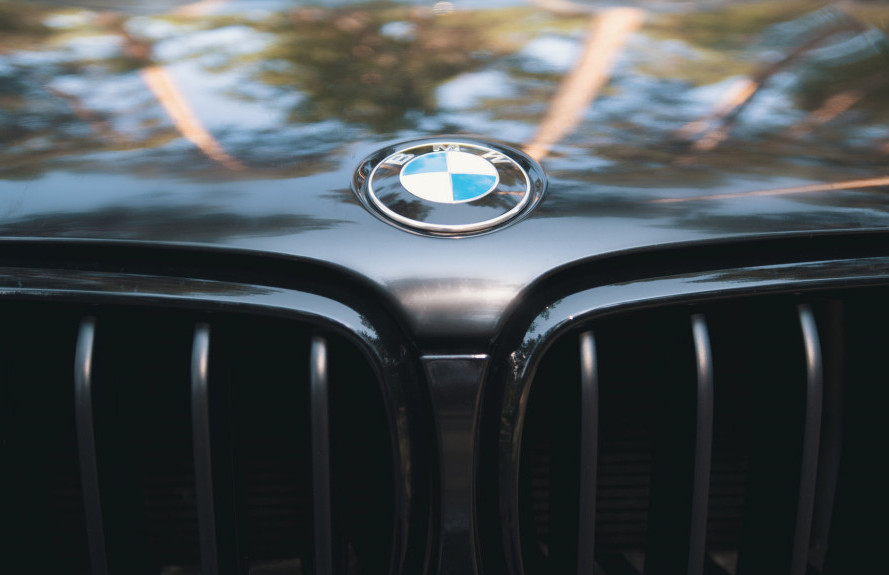 BMW duplira investiciju u fabriku ključnu za suprotstavljanje Tesli