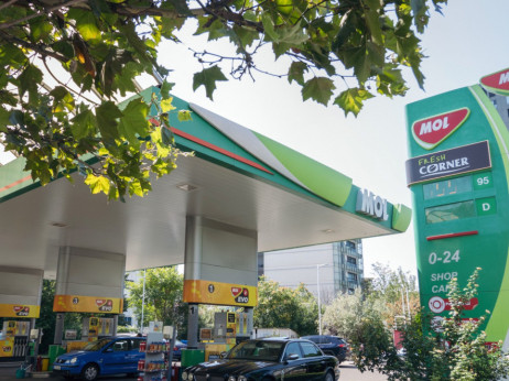 MOL prodaje Shellu 39 pumpi da bi s Inom preuzeo OMV Sloveniju