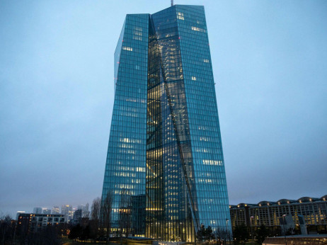ECB kritikuje bankarsku industriju da je još uvek 'muški svet'