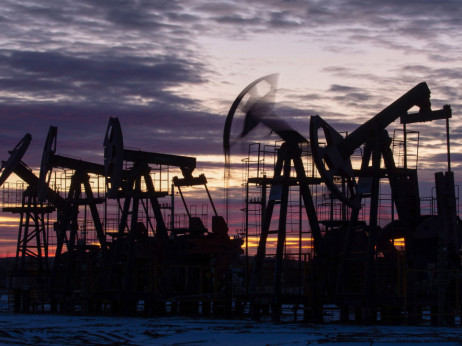 Cena nafte pala nakon izveštaja o zalihama u SAD