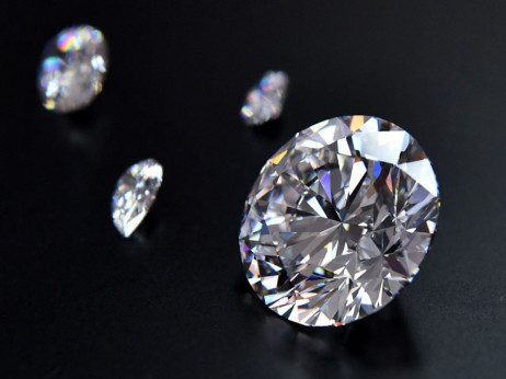 Fosun razmatra prodaju firme za procenu dijamanata za 200 miliona evra