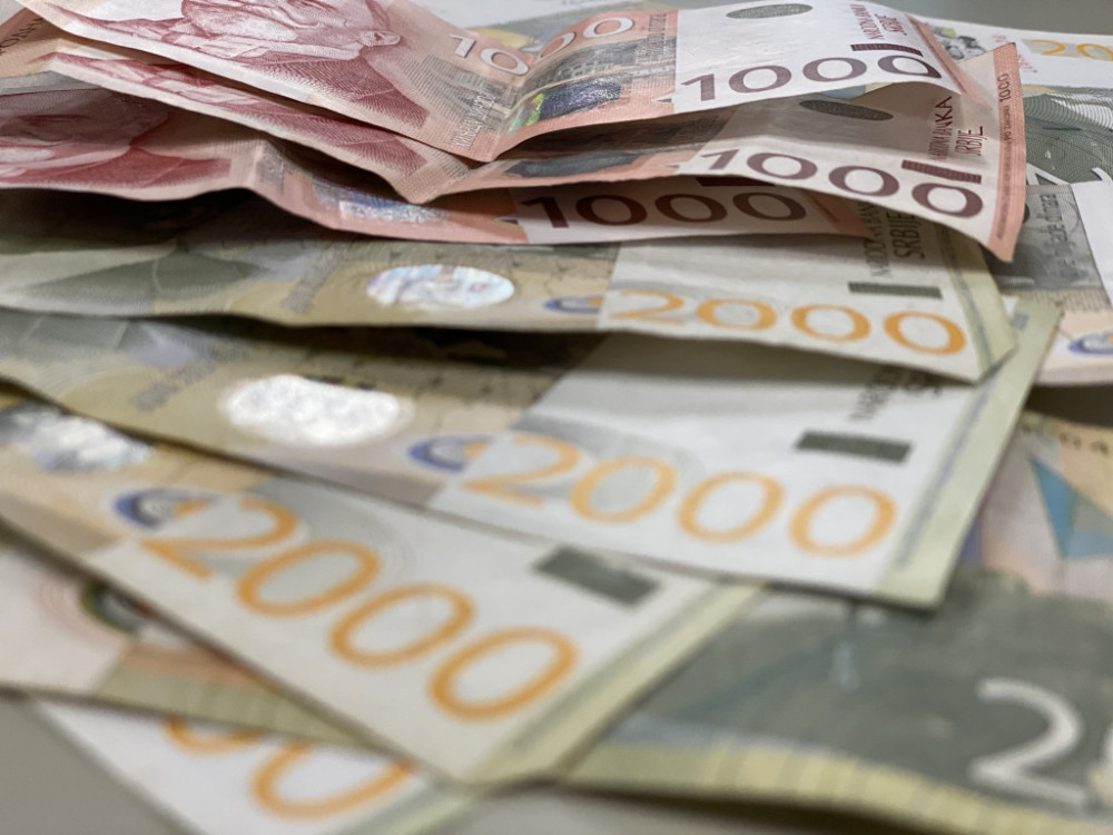 Pet stvari koje danas treba da znate: Kolika bi inflacija u Srbiji mogla da bude 2024?
