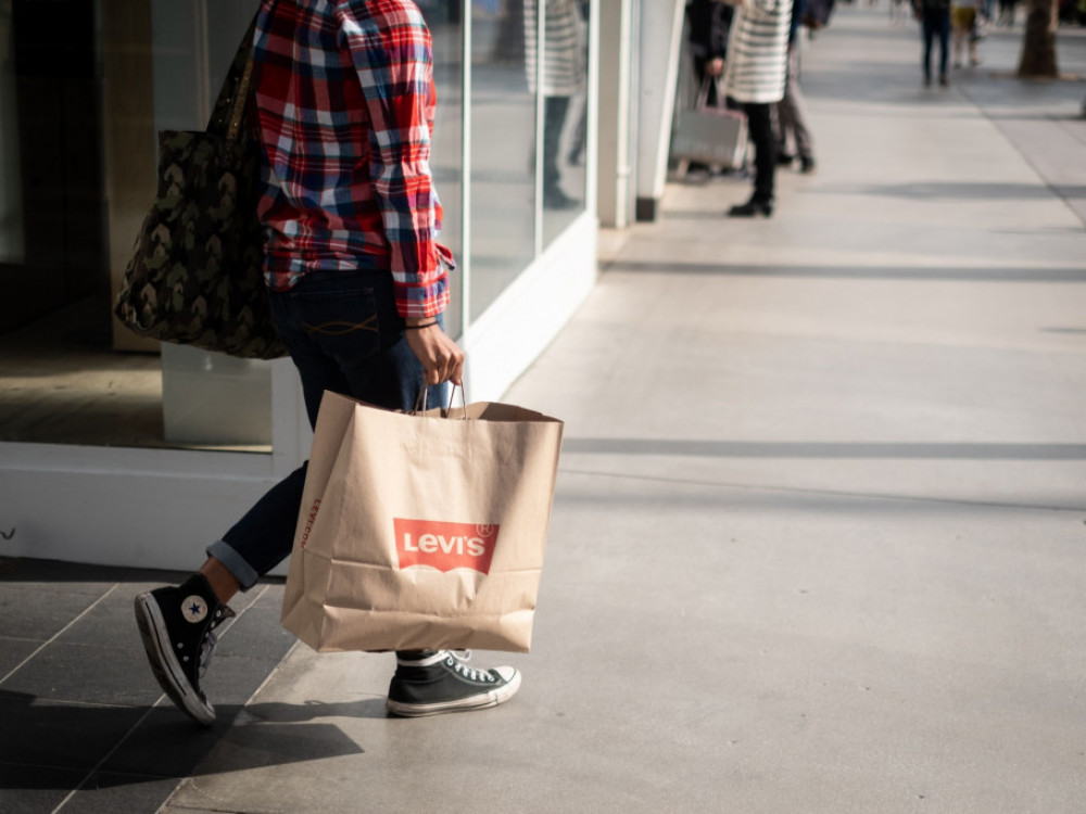 Uske farmerke neće nikad umreti, kaže direktor kompanije Levi's