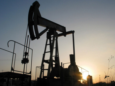 Cena nafte naglo pala nakon Powellovog obraćanja