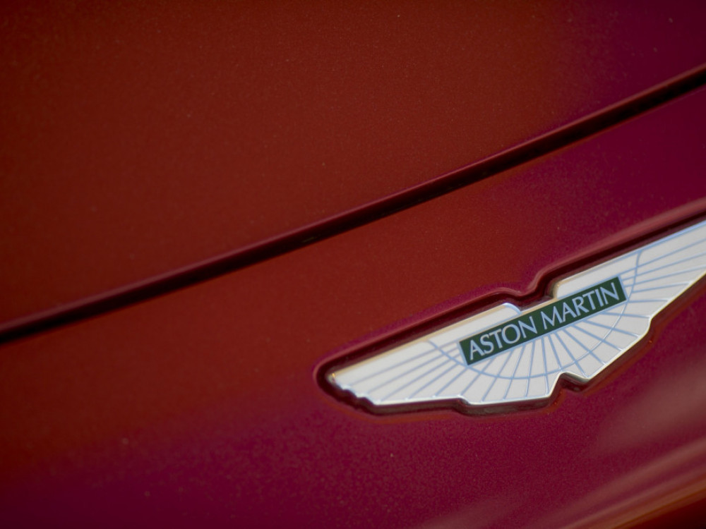 Aston Martin jača sektor luksuznih sportskih modela