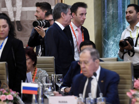 Blinken pritisnuo Lavrova na retkom i kratkom sastanku