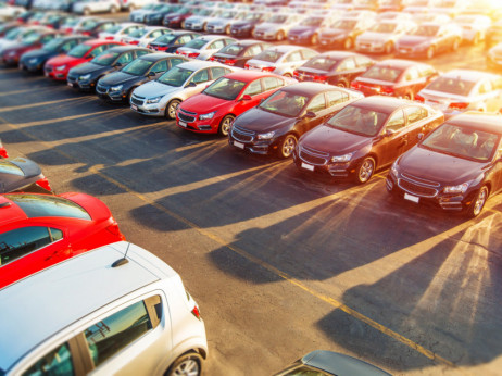 Analiza BBA: Vozači odlažu kupovinu automobila jer su skupi