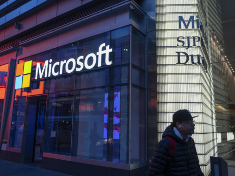 Akcije Microsofta rastu posle najave o ugradnji GPT-4 u Office