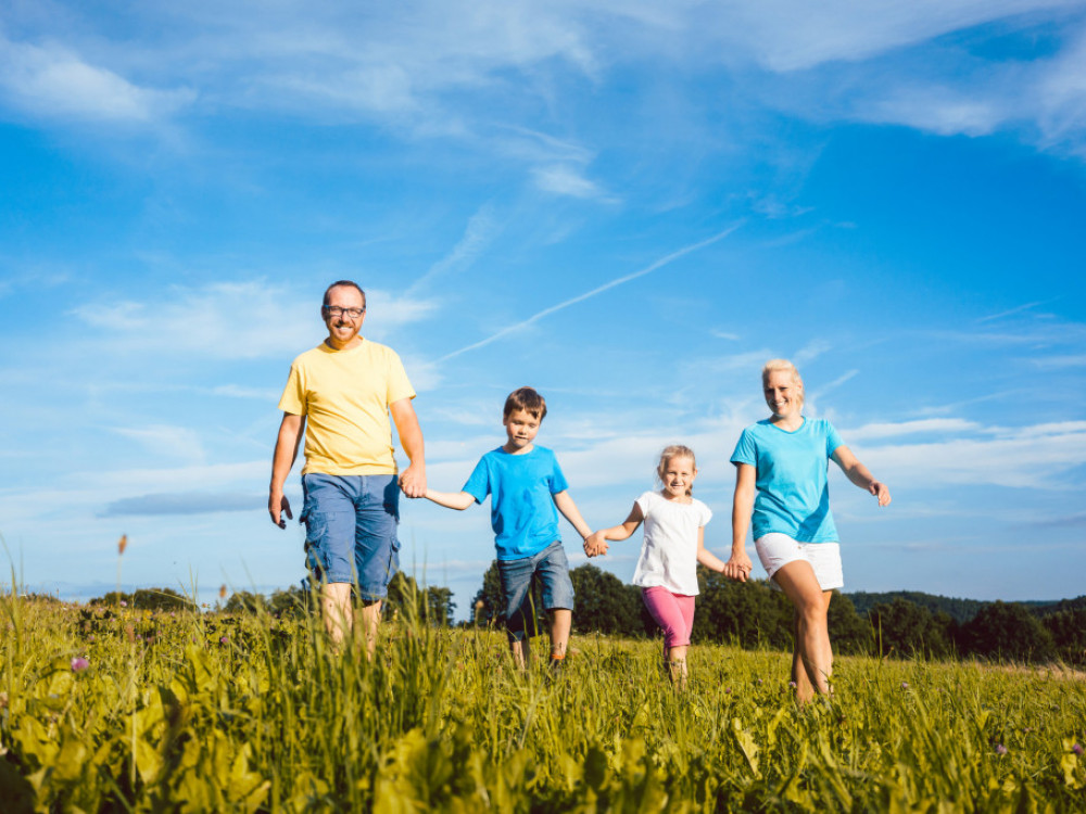 Nemačka porodicama smanjuje novčanu pomoć za odlazak na porodiljsko