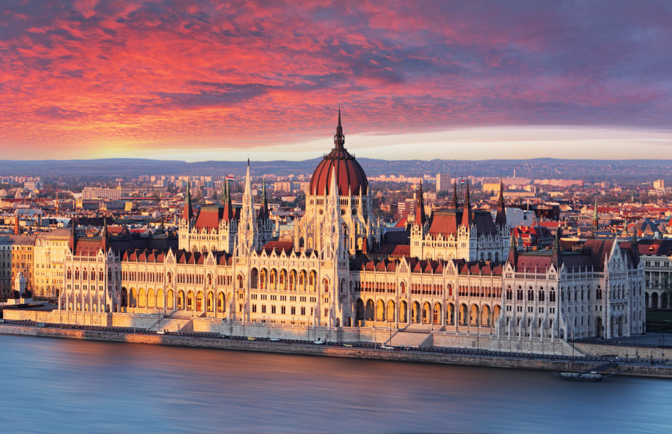 Mađarska neznatno smanjila deficit, fiskalni problemi i dalje muče Orbana