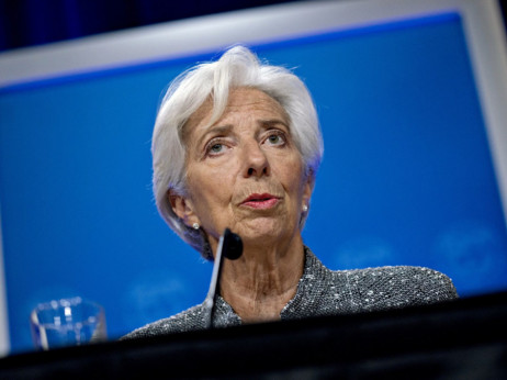 Bazna inflacija i dalje previsoka, kaže Lagarde