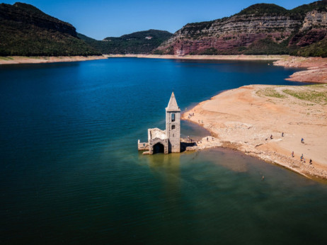 Špansko jezero presušilo nakon najtoplije godine za Kataloniju do sada
